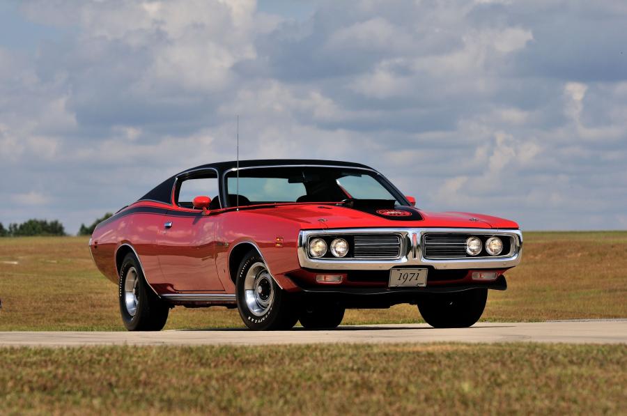  Dodge Charger Super Bee Hemi 1971 года  (фото 16 из 20)